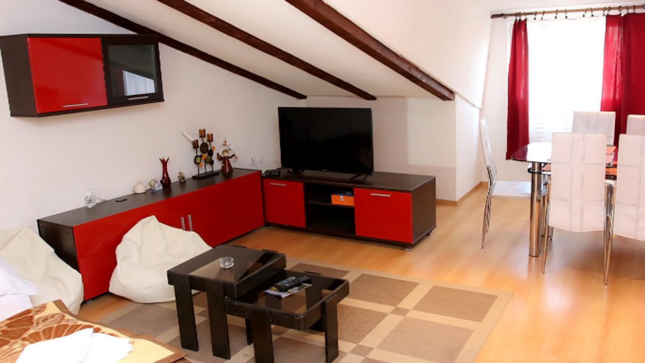 Apartment Ajdukovic 2 Водице Екстериор снимка